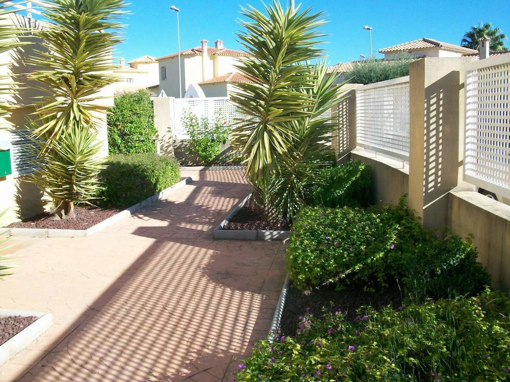 Apartamentos Par Tres - Oliva Nova Dış mekan fotoğraf